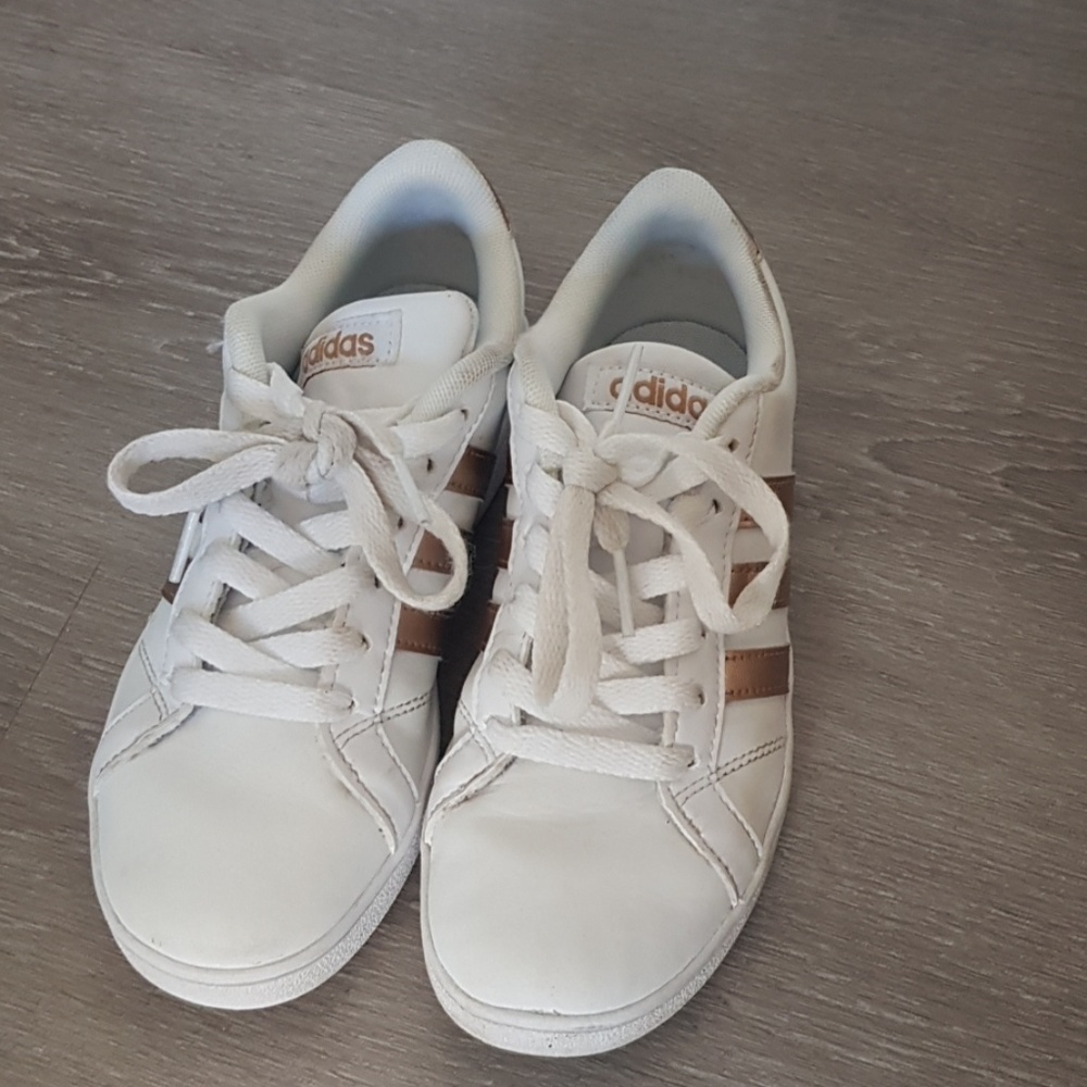 ADIDAS girls sneakers